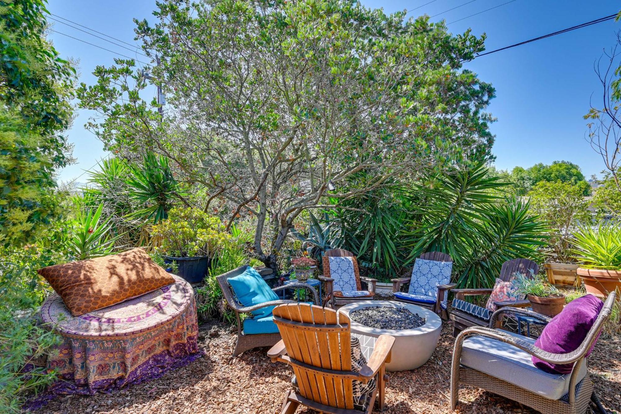 Bohemian Wonderland Benicia Bungalow With Pergola! Bagian luar foto
