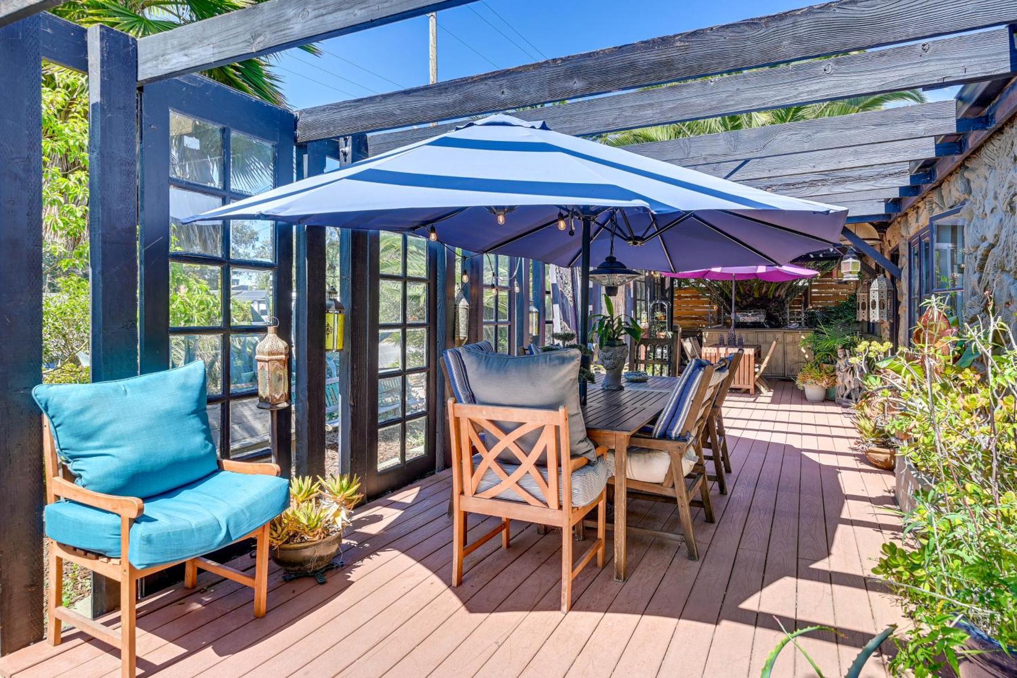 Bohemian Wonderland Benicia Bungalow With Pergola! Bagian luar foto