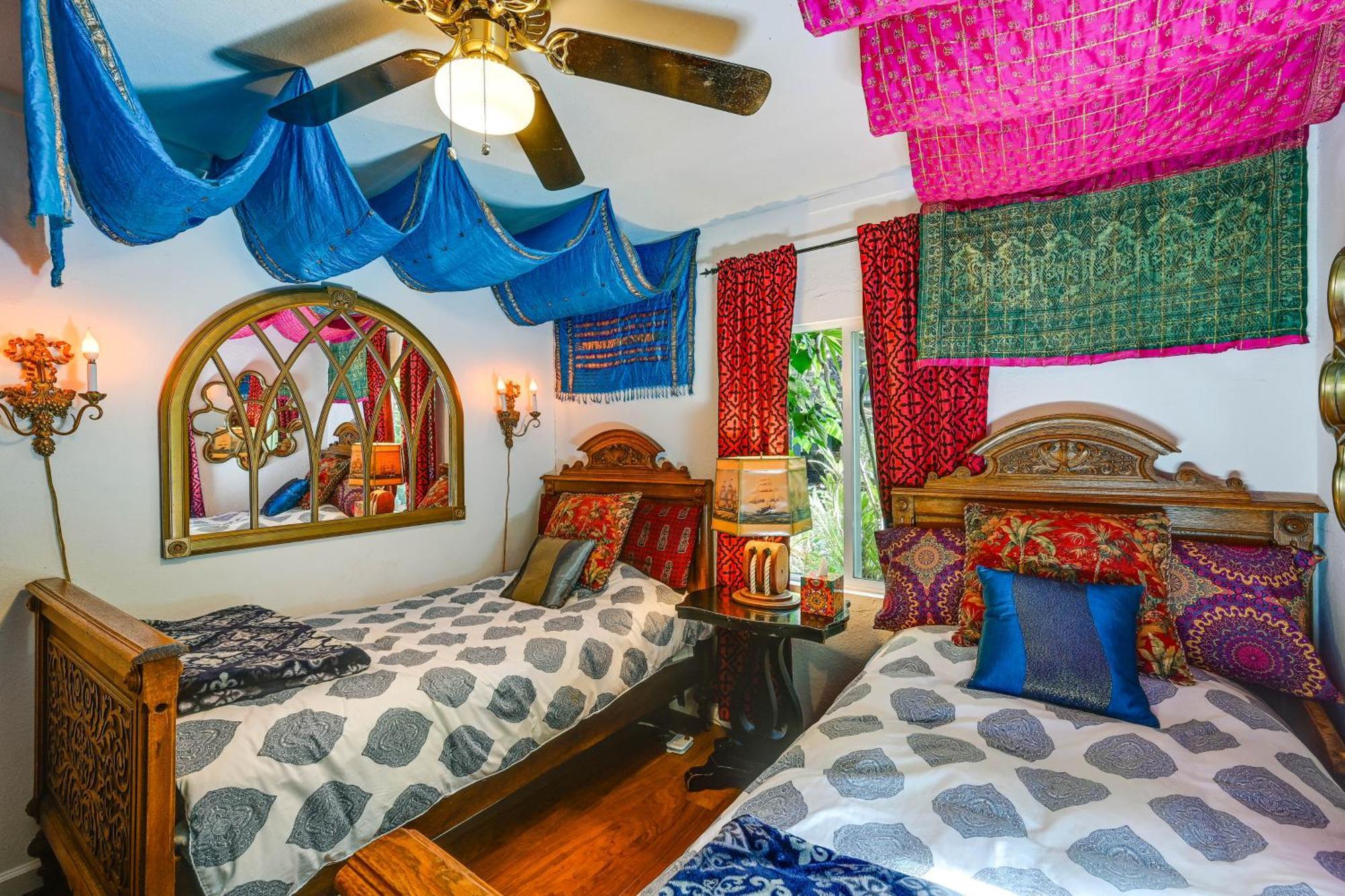 Bohemian Wonderland Benicia Bungalow With Pergola! Bagian luar foto