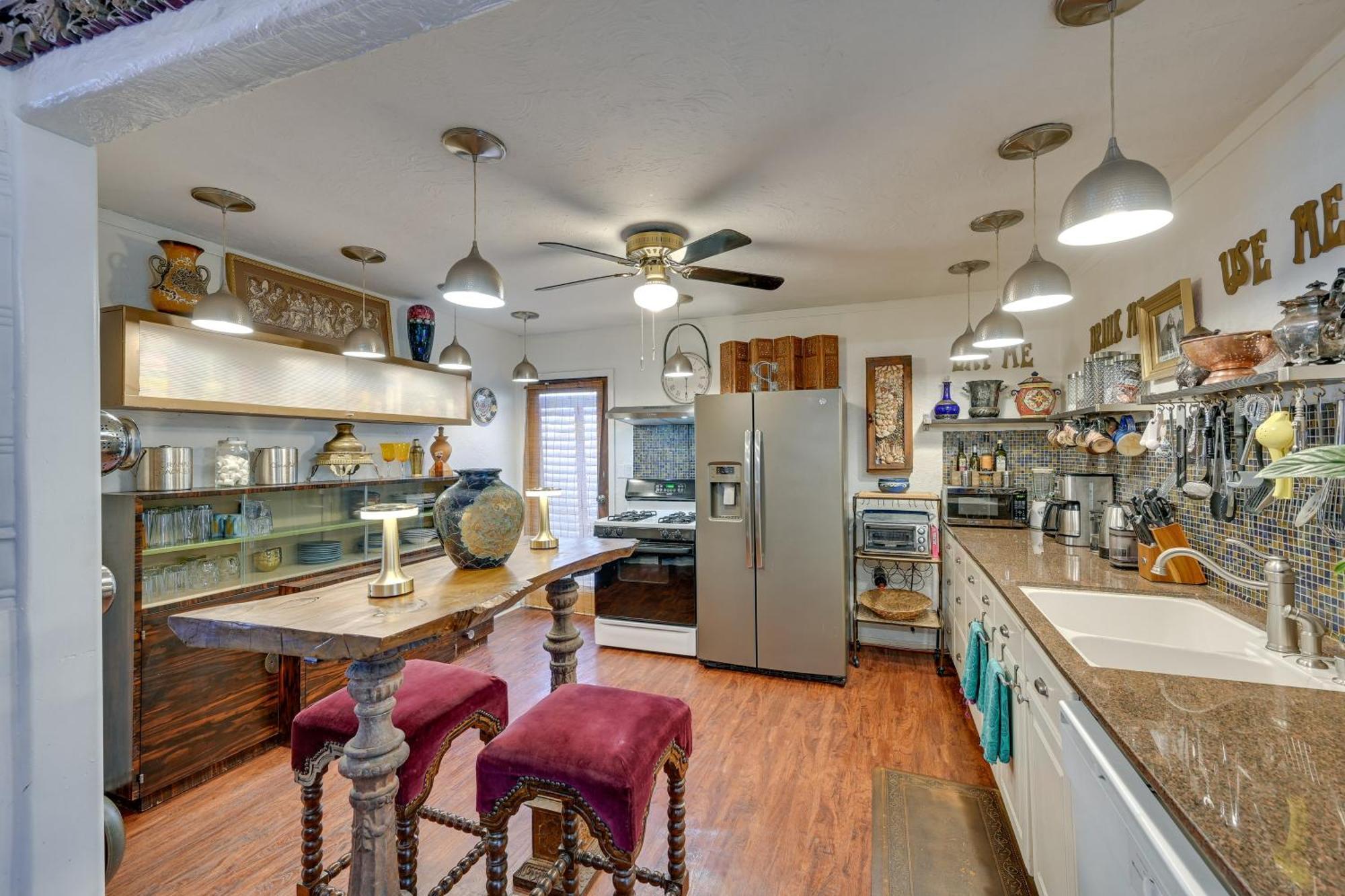 Bohemian Wonderland Benicia Bungalow With Pergola! Bagian luar foto