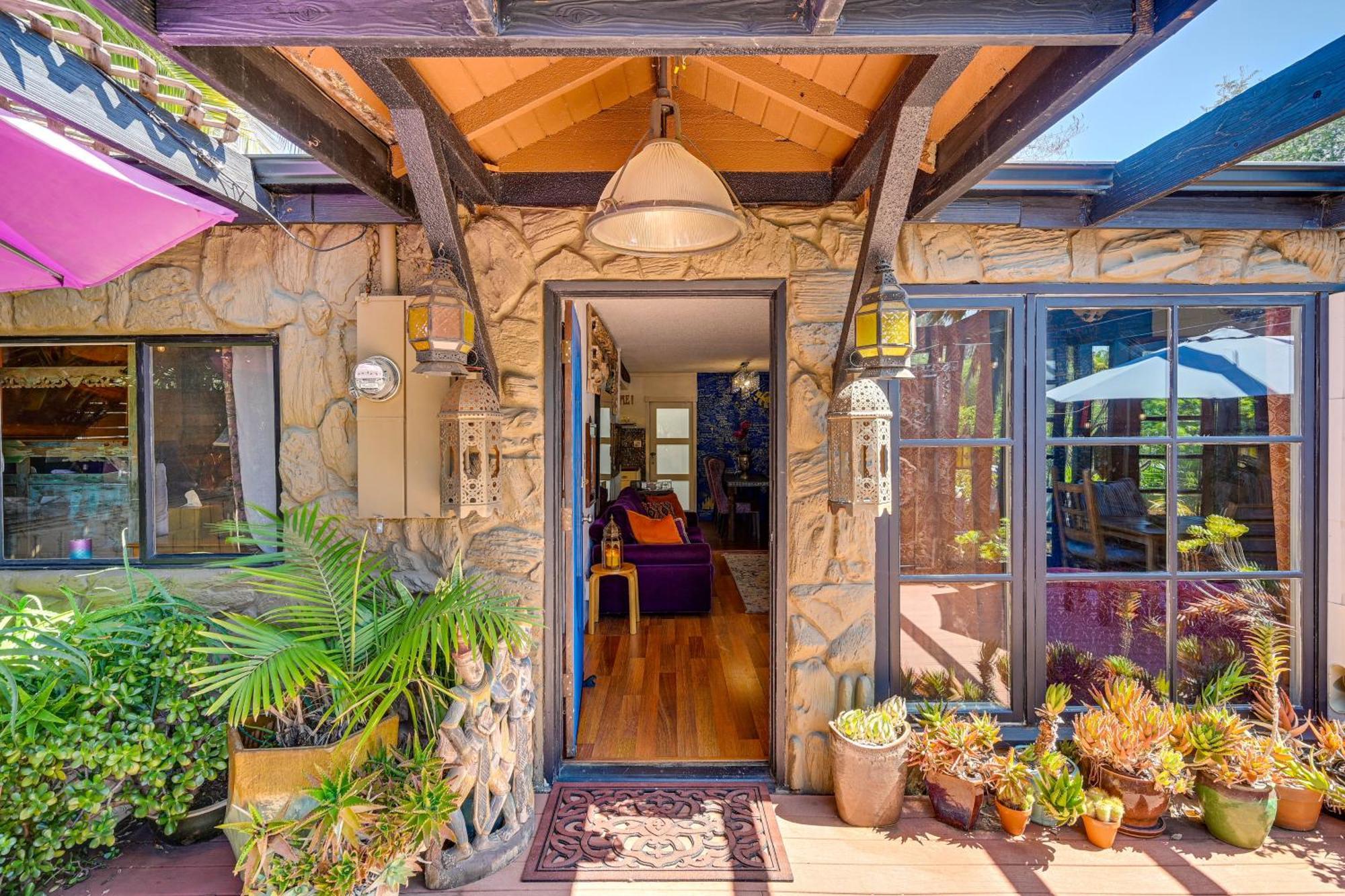 Bohemian Wonderland Benicia Bungalow With Pergola! Bagian luar foto